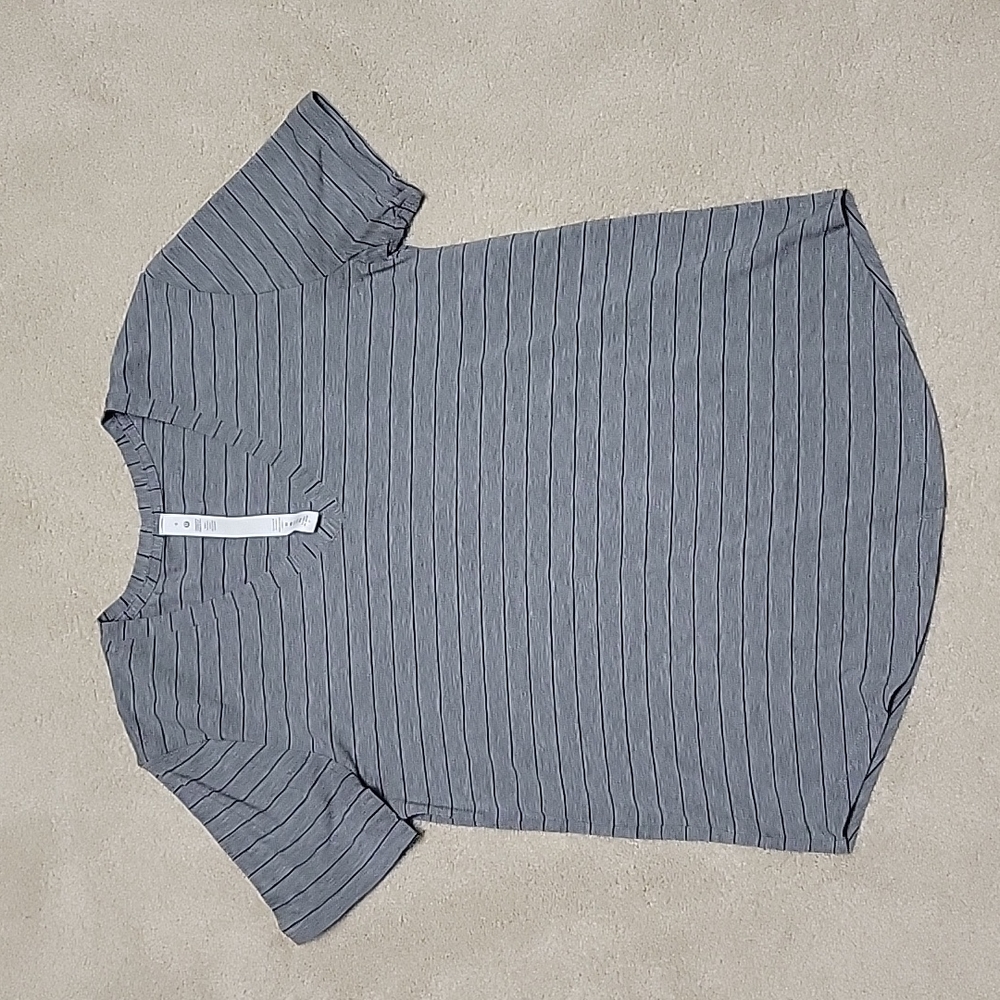 LIKE NEW Lululemon love crew  tee